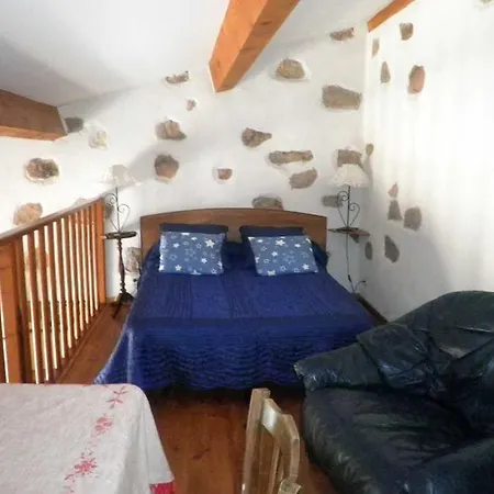 Apartment Mas De Combaud